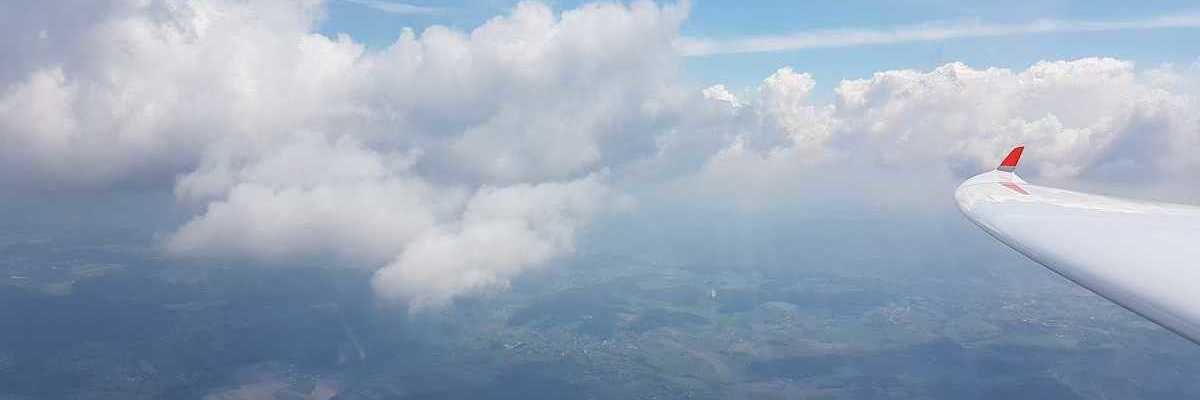 Flugwegposition um 09:23:40: Aufgenommen in der Nähe von Freyung-Grafenau, Deutschland in 1784 Meter